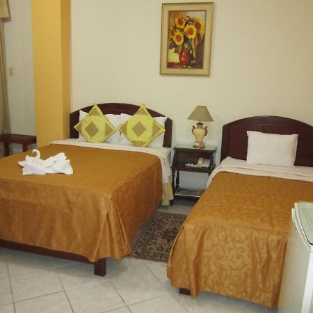 Hotel Plaza Bolognesi 344 Trujillo Exterior photo