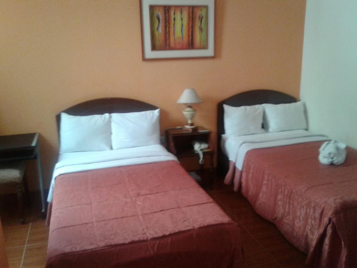 Hotel Plaza Bolognesi 344 Trujillo Exterior photo